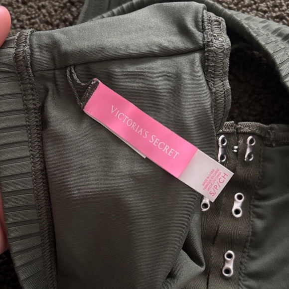 Olive Green Ribbed Bra - Picture 3 of 3